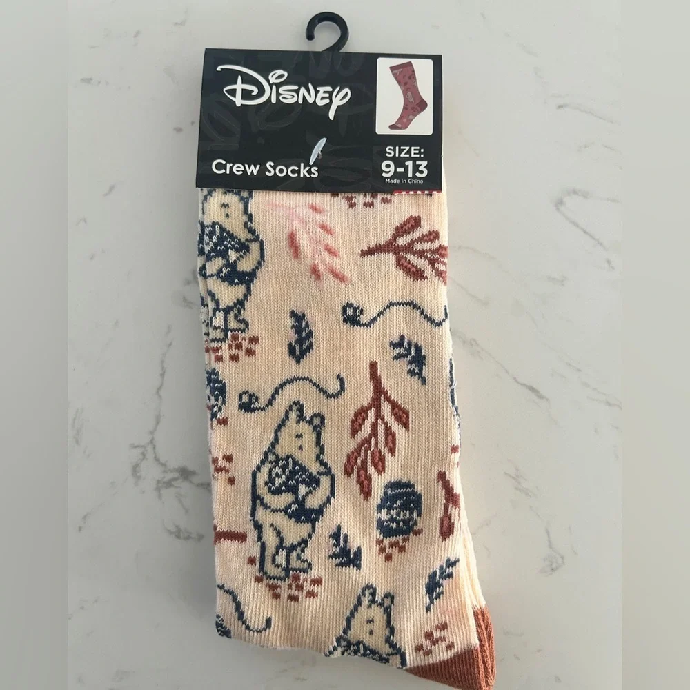 Disney Winnie the Pooh Crew Socks (Size 9-13), Unisex - NWT